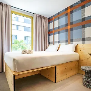 Hotel Easyhotel Euromed, Marseille