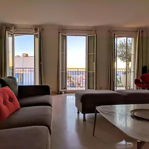 Citilet 7 Stylish, Prime Location Apartment